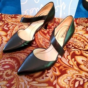 Black strappy 3" heels life stride suki